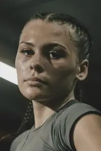 Фото  (Tiah Mai Ayton)