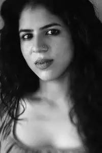 Фото  (Mansi Multani)