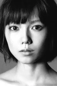 Фото Аой Міядзакі (Aoi Miyazaki)
