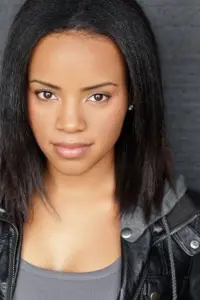 Фото  (Joy Rovaris)