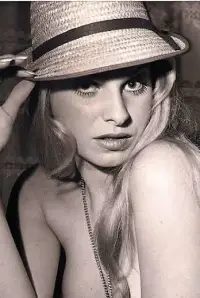 Фото  (Ingrid Garbo)