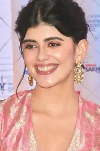 Фото Санджана Сангі (Sanjana Sanghi)