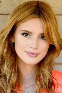 Фото Белла Торн (Bella Thorne)