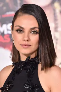 Фото Міла Куніс (Mila Kunis)