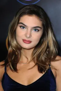 Фото Брайтон Шарбіно (Brighton Sharbino)