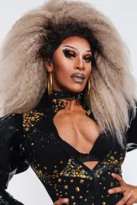 Фото  (Kween Kong)