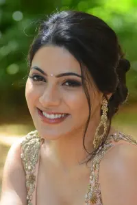 Фото  (Nikki Tamboli)