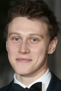 Фото Джордж Маккей (George MacKay)
