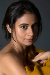 Фото Расіка Дугал (Rasika Dugal)