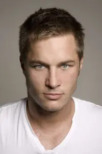 Фото Тревіс Фіммел (Travis Fimmel)