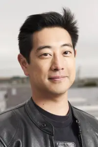 Фото  (Grant Imahara)