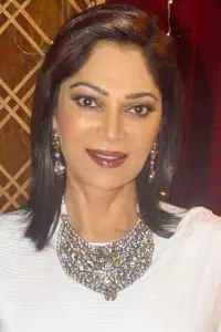 Фото  (Simi Garewal)