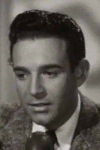 Фото  (Ralph Lewis)