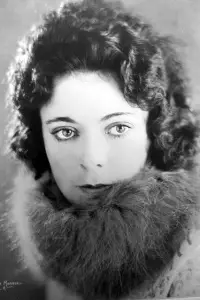 Фото  (Lottie Pickford)