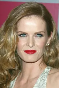 Фото Ребекка Мадер (Rebecca Mader)