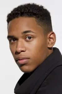 Фото Келвін Гаррісон мл. (Kelvin Harrison Jr.)