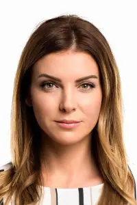 Фото Озге Озберк (Özge Özberk) #341100