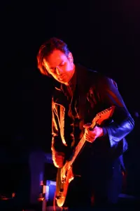 Фото  (Dean Fertita)