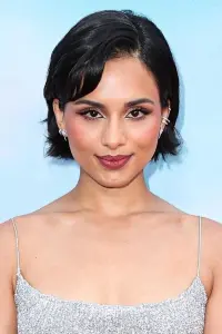 Фото  (Aparna Brielle)