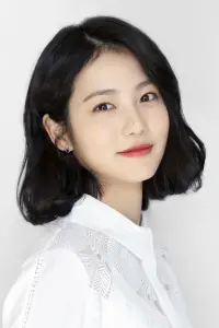 Фото  (Shin Ye-eun)