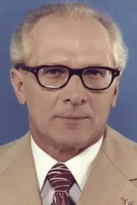Фото  (Erich Honecker)