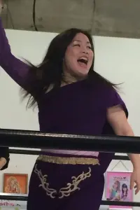 Фото  (Emi Motokawa)