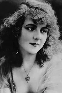 Фото  (Pauline Curley)