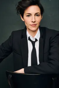 Фото  (Alexis Victoria Bloom)