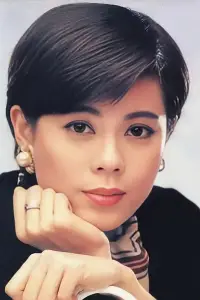 Фото  (Fiona Leung Ngai-Ling)