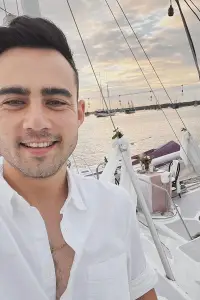 Фото  (Indra Brotolaras)