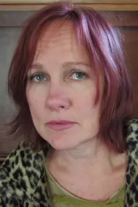 Фото  (Iris DeMent)
