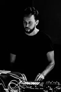 Фото  (Roly Porter) #343815