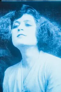 Фото  (Elvira Notari)