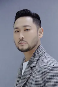 Фото  (Mithra Jin)