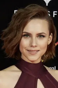 Фото Аура Гаррідо (Aura Garrido)