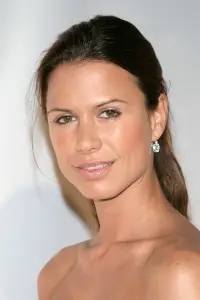 Фото Рона Мітра (Rhona Mitra)