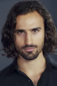 Фото  (Alexander Lloyd)