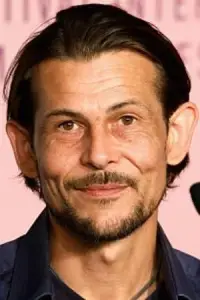 Фото  (Joshua Liam Herderson)