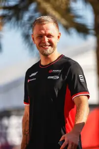 Фото  (Kevin Magnussen)