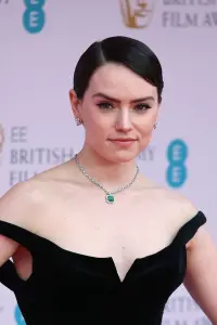 Фото Дейзі Рідлі (Daisy Ridley)