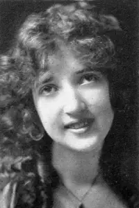 Фото  (Victoria Forde)