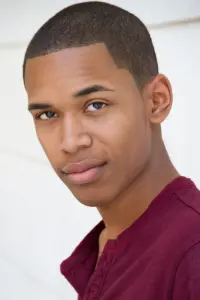 Фото Келвін Гаррісон мл. (Kelvin Harrison Jr.)