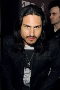 Фото  (Brad Wilk)
