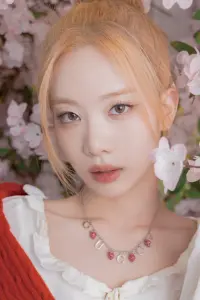 Фото  (Kim Lip)