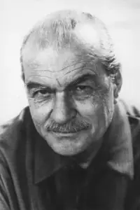 Фото  (Kemal Tahir)