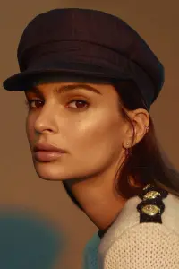 Фото Емілі Ратаковскі (Emily Ratajkowski)