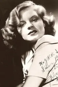 Фото  (Eleanor Lawson)