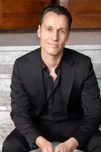 Фото  (Niels Bourgonje)