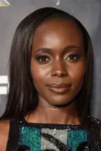 Фото Анна Діоп (Anna Diop)