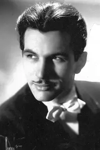 Фото  (John Calvert)